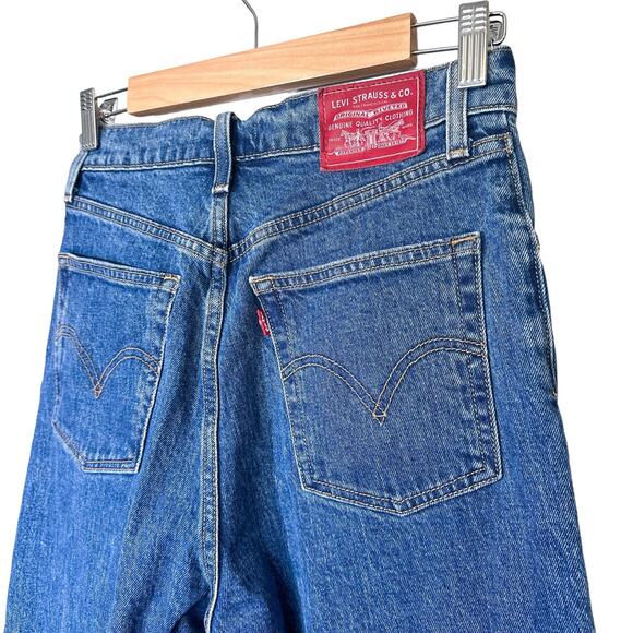 Levi’s x Hello Kitty Ribcage Straight Ankle Jean Button Fly Denim Blue 28 - Picture 5 of 15